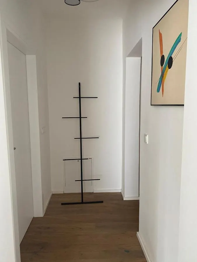 Apartment Rhea 0*, Opatija